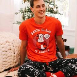 Tipsy Elves Men's Santa Claus Is Coming Tee