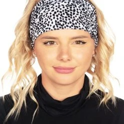 Tipsy Elves Holidays & Occasions Spotted Black And White Neck Warmer 6 Tipsy Elves Holidays & Occasions Spotted Black And White Neck Warmer